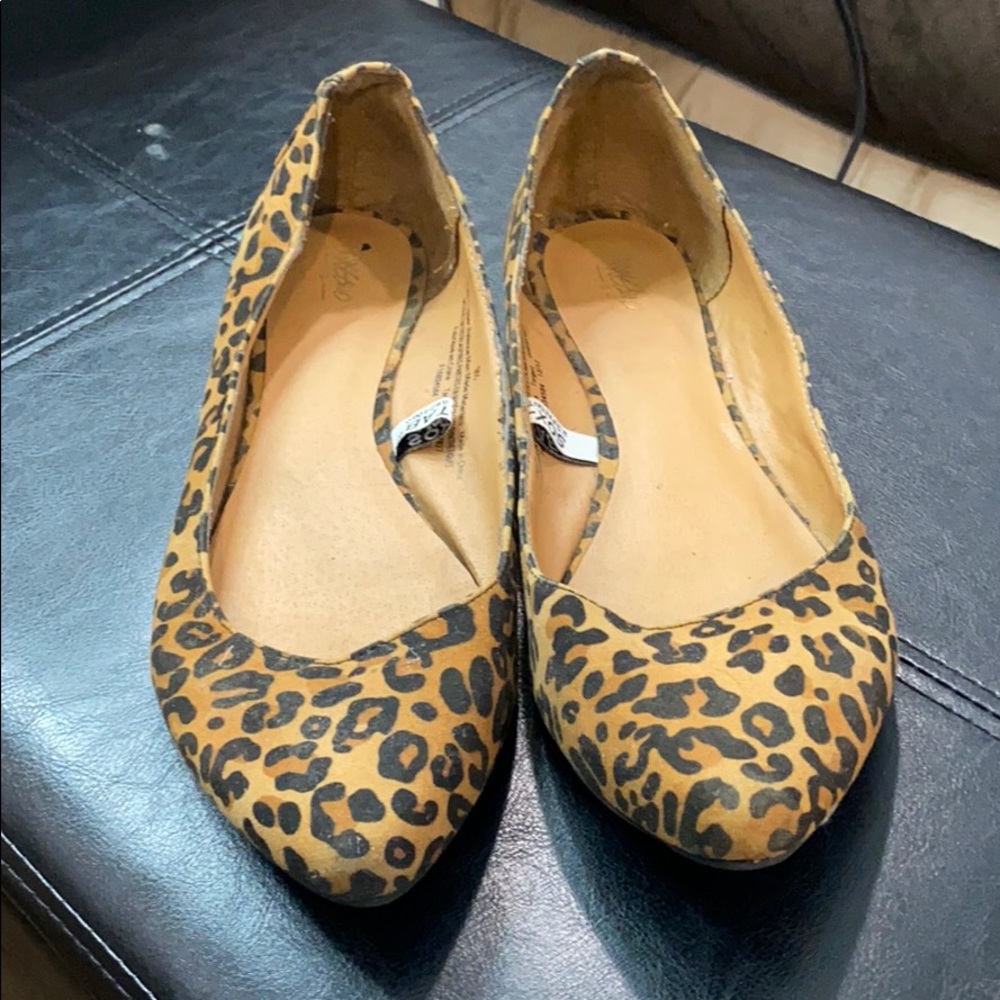 Missimo Cheetah Studded Flats